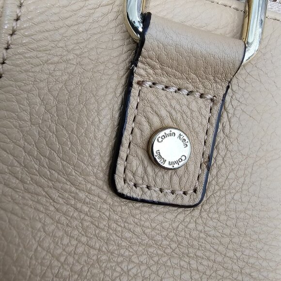 Calvin Klein Leather Beige Carryall Organizing Tote Shoulder Bag - Picture 10 of 14